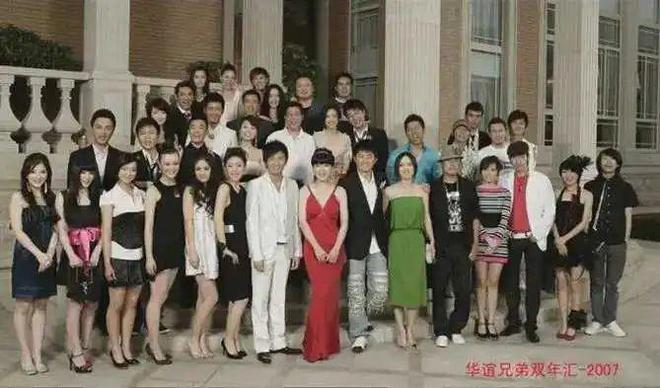 事:从风光无限到一地鸡毛j9平台华谊家族的豪门故(图3) 事:从风光无限到一地鸡毛j9平台华谊家族的豪门故(图3)